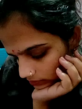 Snapshot of Hot_hania chatting on 12.16.25 Hot hania online show from 12.16.25