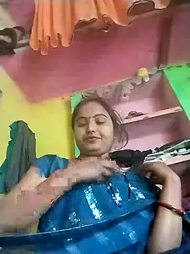 Snapshot of Pooja_hote chatting on 11.23.25 Pooja hote online show from 11.23.25