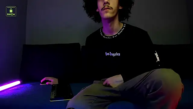 Dilan Wolfe online show from 12.19.25