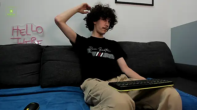 Dilan Wolfe online show from 04.23.26