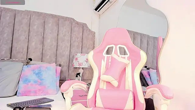 Snapshot of MilanJackson chatting on 01.15.26 MilanJackson online show from 01.15.26