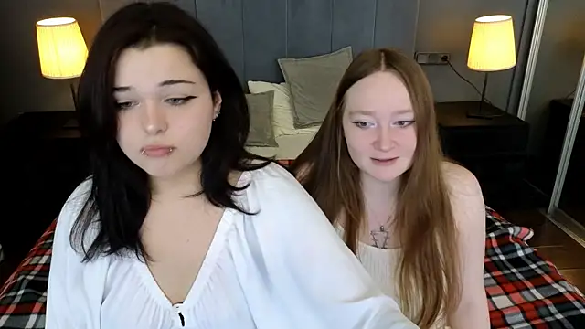 Snapshot of VikiBlossom chatting on 12.15.25 VikiBlossom online show from 12.15.25