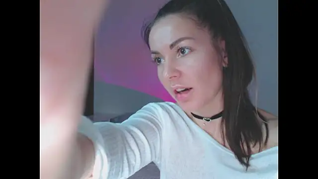 Snapshot of StarAmelina chatting on 11.30.25 StarAmelina online show from 11.30.25