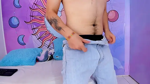 Snapshot of Dantee_Dark chatting on 12.05.25 Dantee Dark online show from 12.05.25