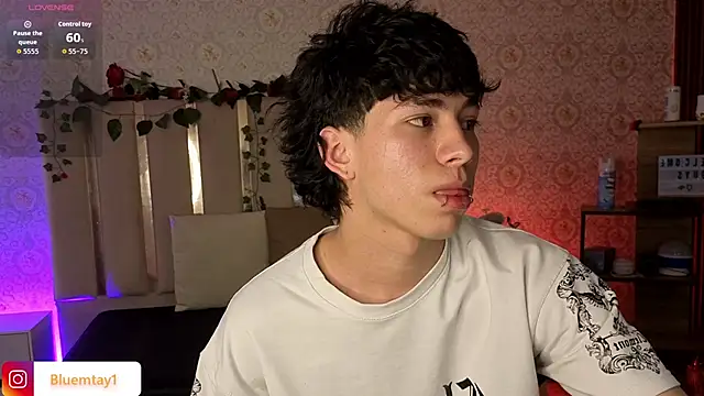 kaelwolf tay online show from 02.20.26