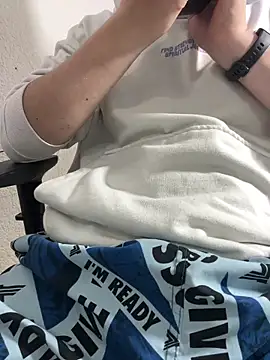 Snapshot of Daisuke_01 chatting on 11.26.25 Daisuke 01 online show from 11.26.25