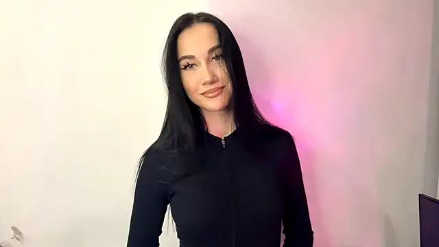 Snapshot of Beautyofnlka chatting on 12.04.25 Beautyofnlka online show from 12.04.25