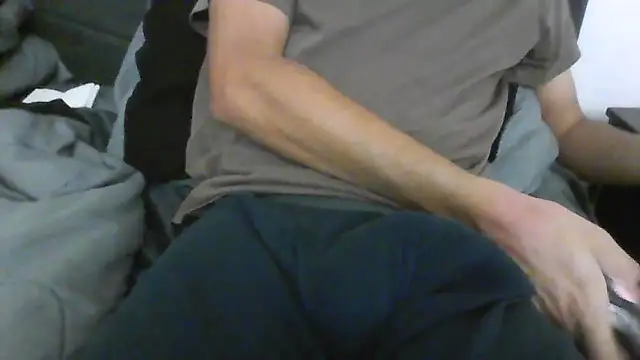 latinman7944 online show from 04.19.26