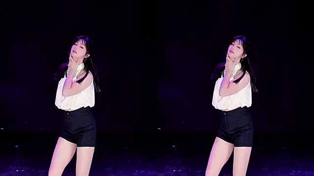 Snapshot of XKCH-001 chatting on 12.14.25 XKCH-001 online show from 12.14.25