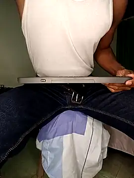 Snapshot of man_black_hot24 chatting on 01.17.26 man black hot24 online show from 01.17.26