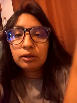 Bizcochitoc4 online show from 12.04.25