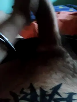 MomentoCaliente00 online show from 04.19.26