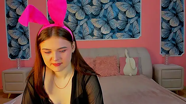 GLORIA BLOOM online show from 12.13.25