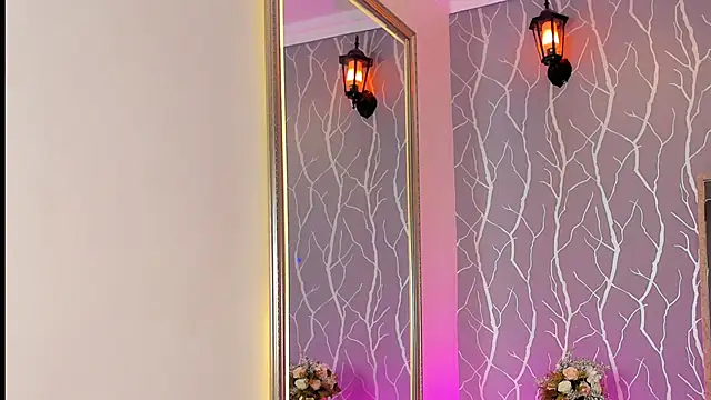 Snapshot of Julia_rivers chatting on 12.02.25 Julia rivers online show from 12.02.25