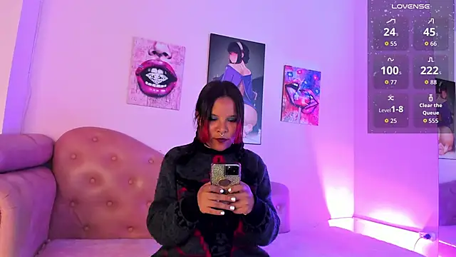 Snapshot of A_Good_Witch chatting on 12.05.25 A Good Witch online show from 12.05.25