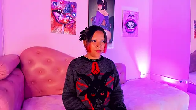 Snapshot of A_Good_Witch chatting on 12.16.25 A Good Witch online show from 12.16.25