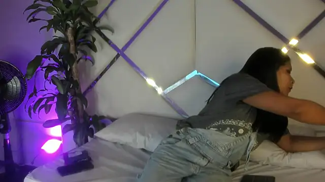 A Good Witch online show from 02.05.26