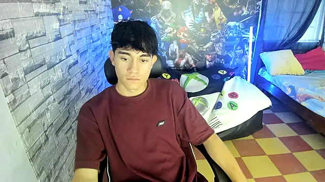 Snapshot of jay_orange chatting on 12.05.25 jay orange online show from 12.05.25