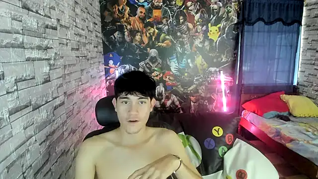 Snapshot of jay_orange chatting on 12.13.25 jay orange online show from 12.13.25