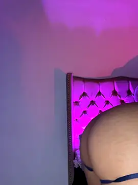 Snapshot of KarolRojas_22 chatting on 12.04.25 KarolRojas 22 online show from 12.04.25