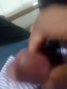 LovelyHughes online show from 03.04.26