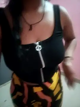 Snapshot of your_sidhi chatting on 12.13.25 your sidhi online show from 12.13.25