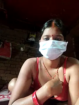 Snapshot of Curvy_Vamikaa chatting on 12.15.25 Curvy Vamikaa online show from 12.15.25