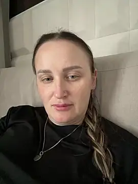 TomilaSi online show from 04.04.26