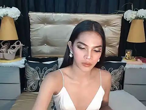 Snapshot of SexyPetiteAra chatting on 11.28.25 SexyPetiteAra online show from 11.28.25