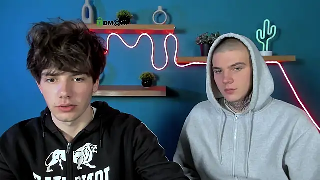 Snapshot of drew_soft_ chatting on 12.01.25 drew soft online show from 12.01.25