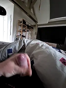 Snapshot of Mangeur44_ chatting on 05.05.26 Mangeur44 online show from 05.05.26