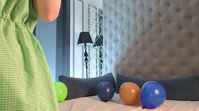 SharaSauer online show from 02.28.26