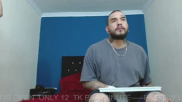 ARIA AND NICK online show from 04.21.26