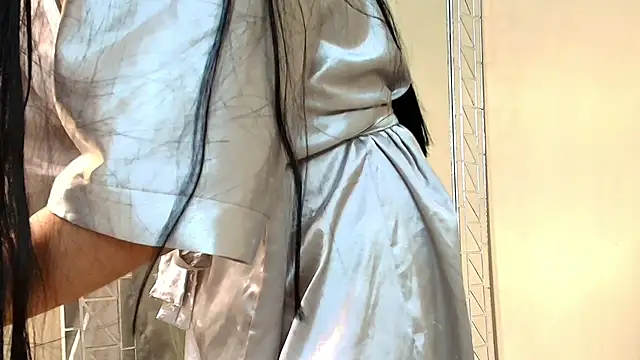 HallieStone online show from 04.19.26