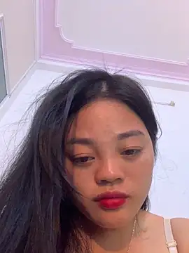 Snapshot of lana-kan chatting on 12.18.25 lana-kan online show from 12.18.25