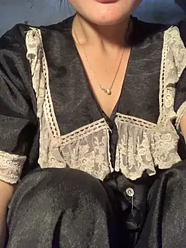 Snapshot of lana-kan chatting on 12.23.25 lana-kan online show from 12.23.25