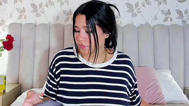 Lizz Bunny online show from 02.03.26