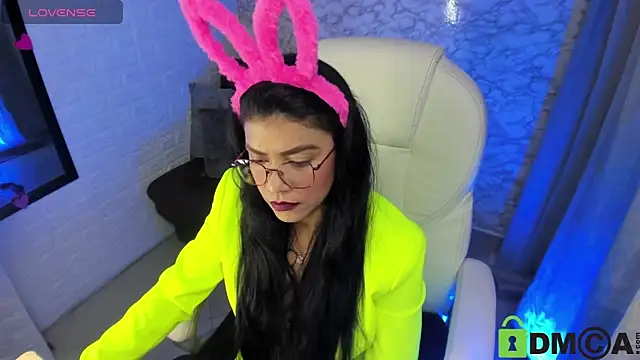 Snapshot of aisha_cambell chatting on 12.02.25 aisha cambell online show from 12.02.25