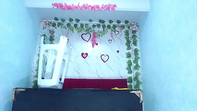 angelamanjarrezcm online show from 12.15.25