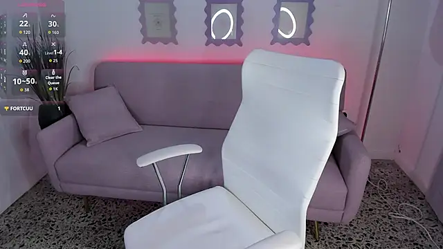 Snapshot of Mariam_malikk chatting on 12.16.25 Mariam malikk online show from 12.16.25