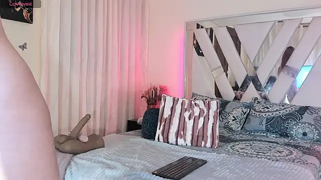 samantha dimou online show from 04.21.26