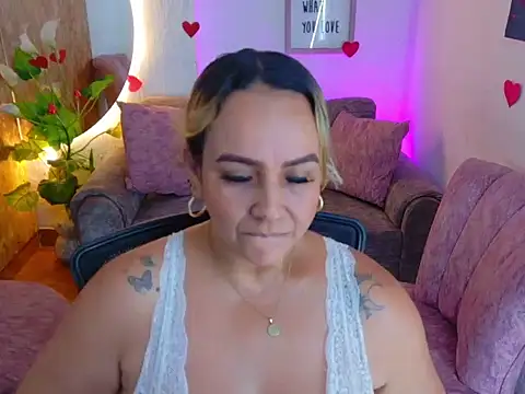 Aunty milf online show from 01.12.26