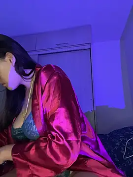 Snapshot of Samantafoxx_ chatting on 12.13.25 Samantafoxx online show from 12.13.25