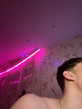 Snapshot of Rabizoon chatting on 11.28.25 Rabizoon online show from 11.28.25