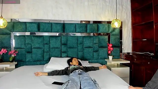  bonnyandclyde online show from 02.27.26