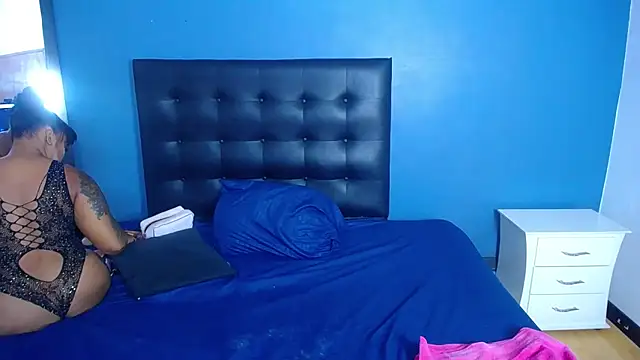 Snapshot of naughty_bigass_18 chatting on 12.05.25 naughty bigass 18 online show from 12.05.25