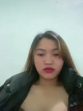 Snapshot of muti99 chatting on 12.16.25 muti99 online show from 12.16.25