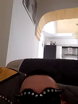 Snapshot of Vampiro83zz chatting on 03.15.26 Vampiro83zz online show from 03.15.26