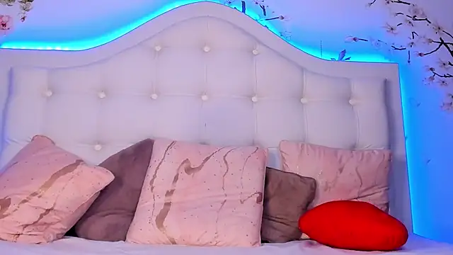 TinyBlair online show from 03.06.26