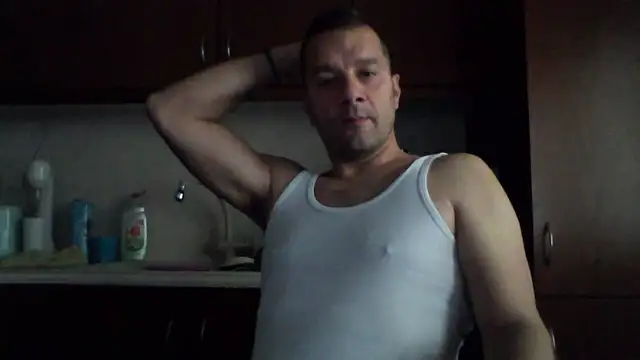 Snapshot of Billakos chatting on 04.21.26 Billakos online show from 04.21.26